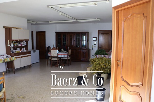 photo 24 Villa for sale 440 m²