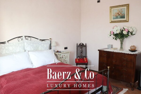 photo 33 Villa for sale 244 m²