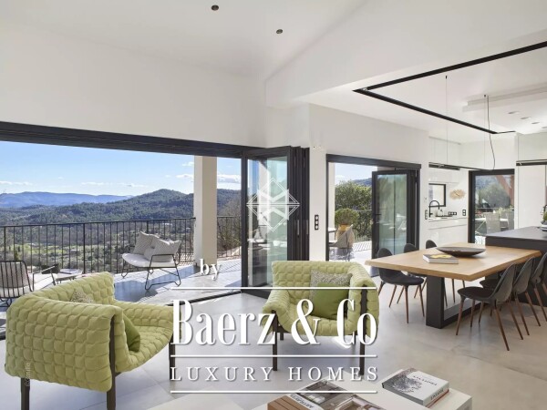 photo 4 Fayence Region: Beautiful property with commanding views of the countryside.