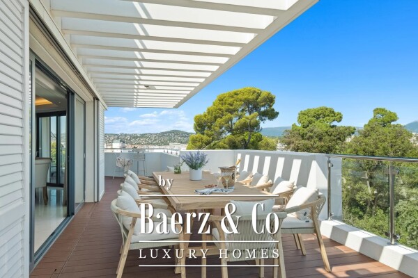 photo 9 Amazing Penthouse with Sea and Mountain view