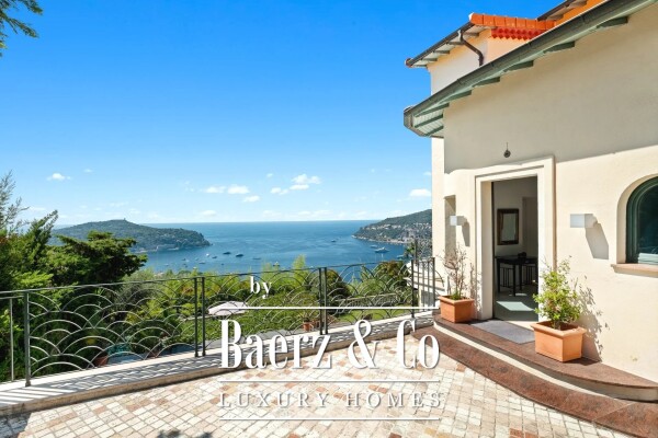 photo 11 Beautiful villa with panoramic sea view over the bay of Saint Jean Cap Ferrat