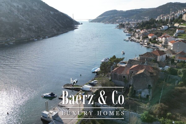 photo 6 Dubrovnik - summer mansion from the 15th century, first row to the sea