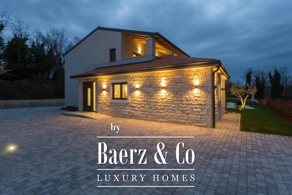 photo 6 Sveti Lovreč, a beautiful villa with a swimming pool on a landscaped garden of 1874m2