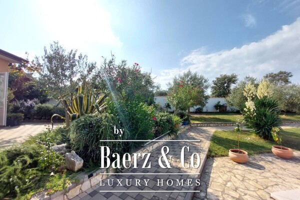 photo 7 Galižana, house with a beautiful garden and swimming pool