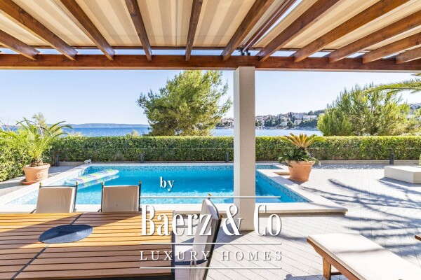 photo 114 Split, Čiovo, modern villa/boutique hotel with 8 apartments, first row to the sea