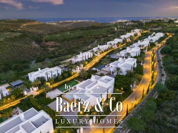 photo 2 Villa - Estepona West - Casares - Ref: 8332