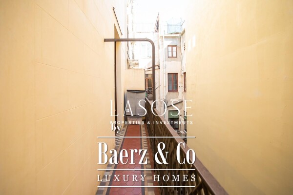 photo 16 Barcelona, Born