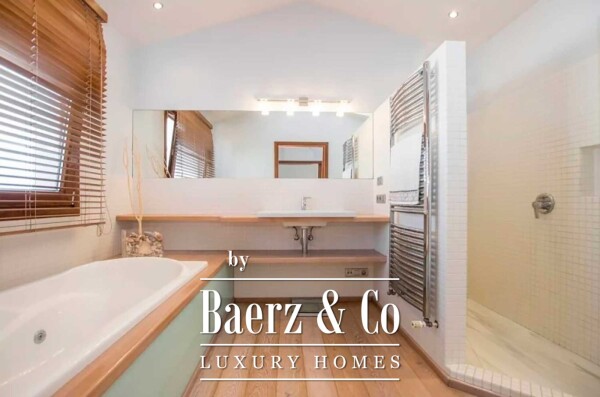 photo 15 VILLA WITH INTERIOR SWIMMING POOL IN SON BLANC