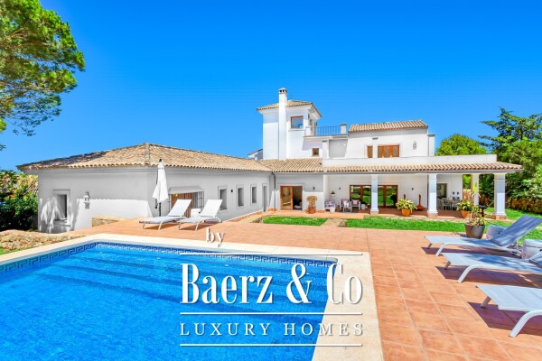 photo 1 Beautiful luxury home in Sotogrande, Sotogrande Alto - Zona G