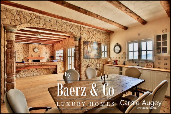 photo 12 Authentic Villa facing the Golf Course