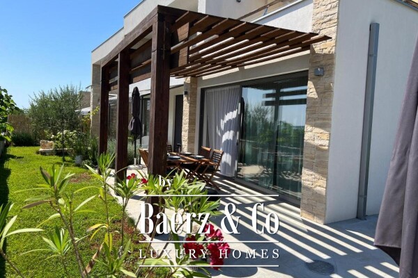 photo 1 Istria, Peroj, duplex with panoramic sea view, 500 m from the beach, investment opportunity!