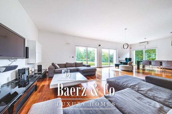 photo 1 Zagreb, Šestine, luxury villa with a spacious garden and swimming pool