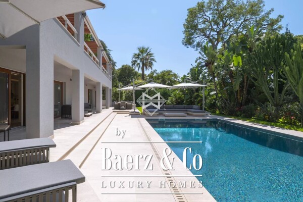 photo 3 Contemporary Villa with Sea View in St Jean Cap Ferrat