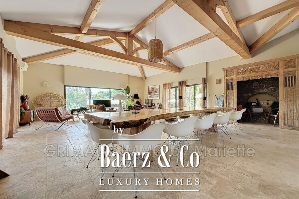 photo 12 beautiful renovated villa with swimming pool and 6 bedrooms