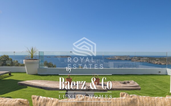 photo 25 Beautiful luxury home in Cala moli