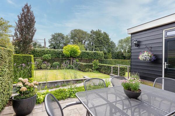 photo 14 Nieuw-Loosdrechtsedijk 77