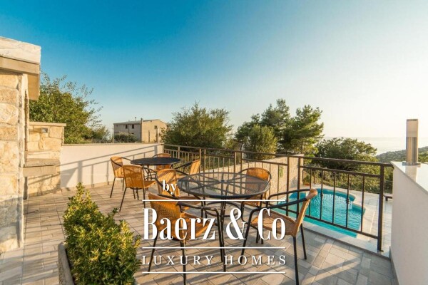 photo 3 Makarska, Veliko Brdo, beautiful apartment house with swimming pool