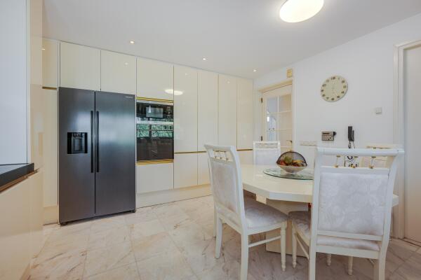 photo 28 President Kennedylaan 185