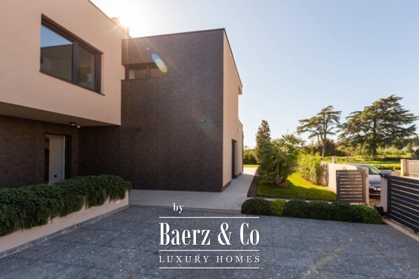 photo 9 Fažana, modern villa 275 m² on a large, immaculate garden with a heated swimming pool