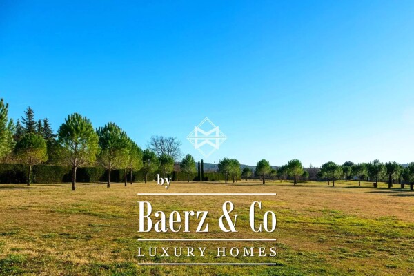 photo 3 Charming property set on a 10-hectare park