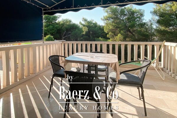 photo 12 Supetar, beautiful stone villa with 6 apartments near the sea