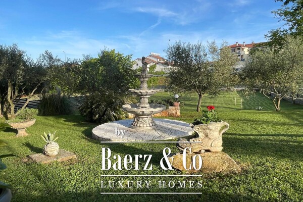 photo 8 Rovinj, Rovinjsko Selo, elegant, luxurious house 380 m2 with 4 residential units and a beauutifu...