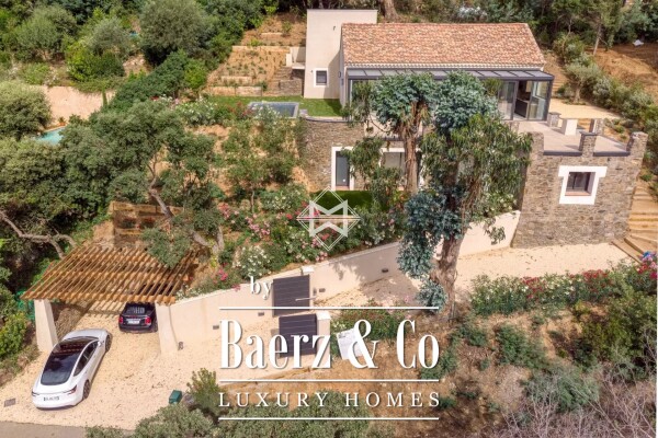 photo 3 In La Croix-Valmer - turnkey villa with open views of nature and a glimpse of the sea