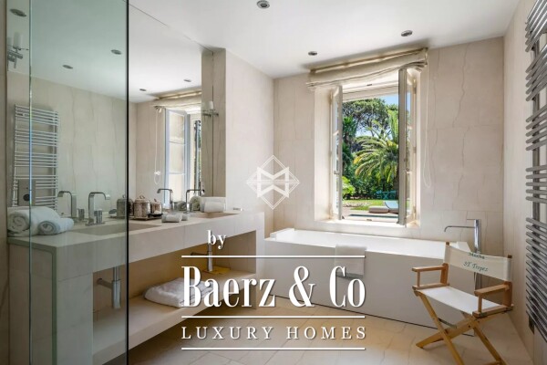 photo 18 Property including 2 Villas with Tennis Court