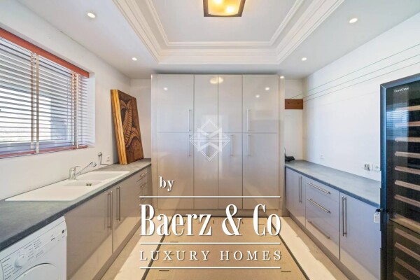 photo 9 EXCEPTIONAL APARTMENT WITH PANORAMIC SEA VIEW – WATERFRONT