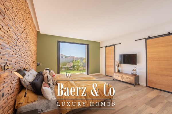 photo 13 Contempory luxury Villa