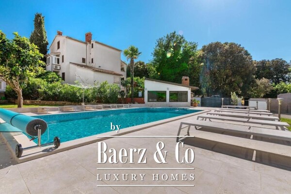 photo 2 Banjole, beautiful furnished house with 350 m2 area on a 3300 m2 large plot