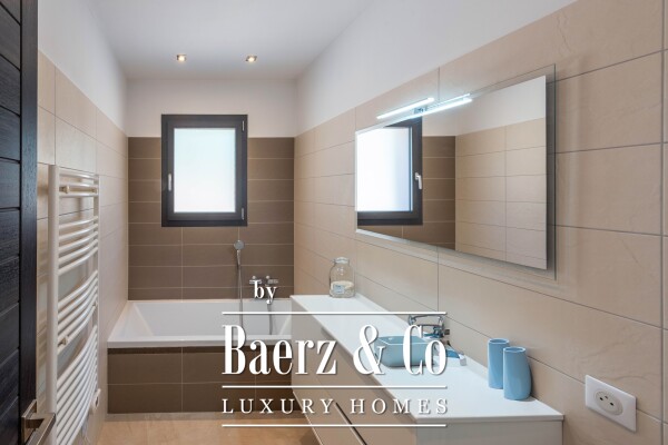 photo 15 Fully renovated villa - Cote d'Azur French Riviera