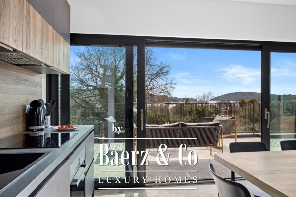 photo 21 Istria, Banjole, semi-detached villa first row to the sea 244 m2 with a view of the Marina