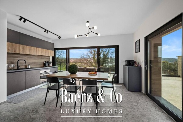 photo 24 Istria, Banjole, semi-detached villa first row to the sea 244 m2 with a view of the Marina