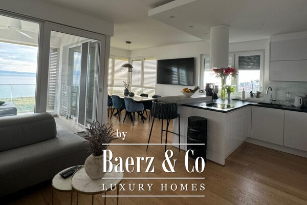 photo 3 Split, Žnjan, Morska Vila - Three-bedroom apartment of 98m2 with sea view