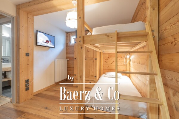 photo 5 STUNNING 4-BEDROOM APARTMENT + GARDEN - HEART OF THE RESORT