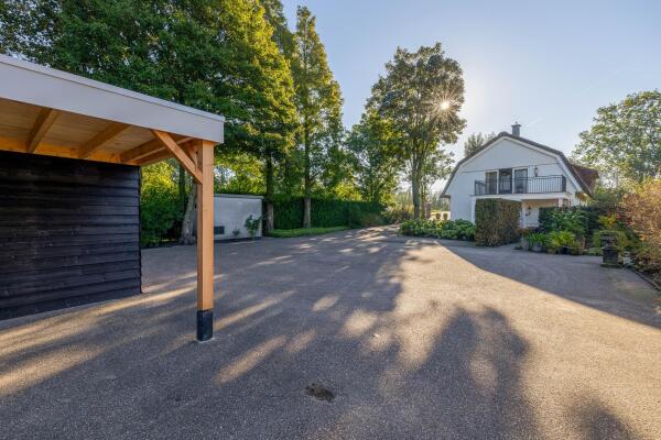 photo 48 Provincialeweg Oost 64