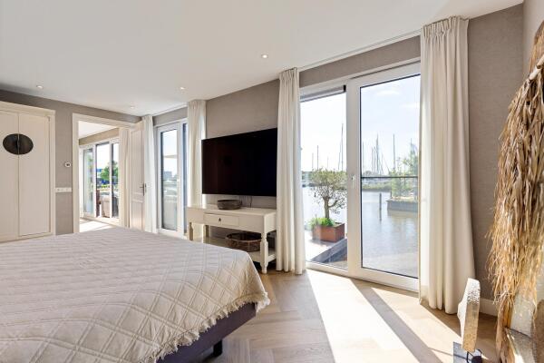 photo 4 Industrieweg 1 A