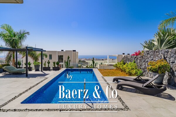 photo 1 Elegant Independent Villa with Panoramic Sea Views in Caldera del Rey