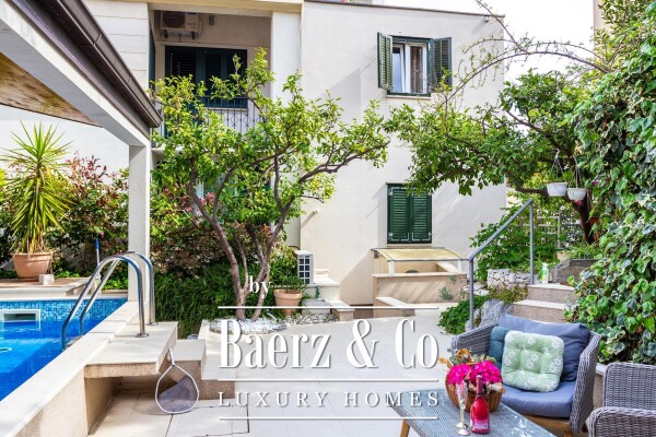 photo 1 Split, Varoš, authentic stone house with pool and sauna, NFA 192 m²