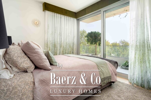 photo 31 Spacious apartment with sea views, parking and pool