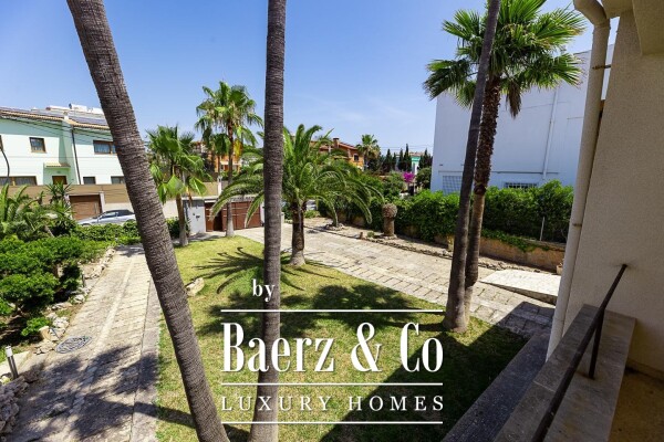 photo 6 Exclusive Villa with Vacation License in Arenal area, Palma