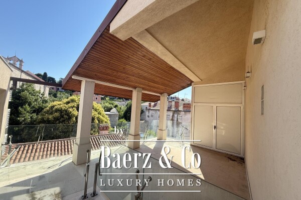 photo 3 Pula, Center- Housing Complex with two quality apartments and cafe bar, 272.02 m2