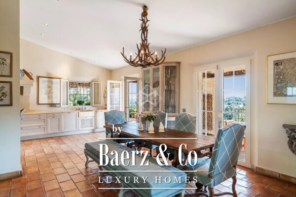 photo 9 Charming Provençal villa with pool and tennis court