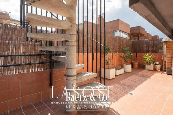 photo 27 Barcelona, Les Tres Torres