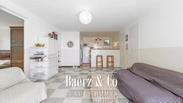 photo 10 Waterfont villa to renovate