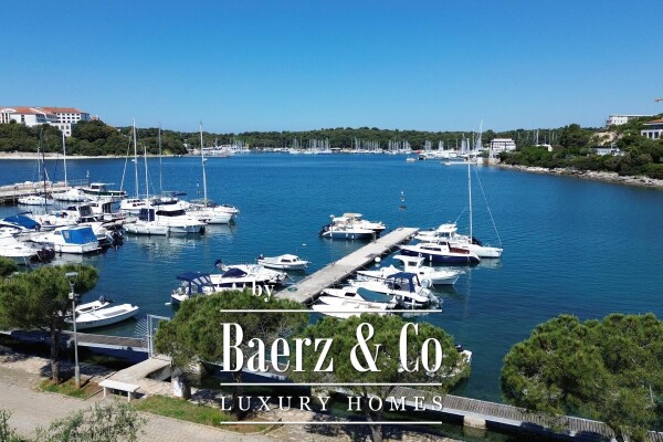 photo 5 Medulin, Pješčana Uvala - exclusive apartment in a perfect location, first row to the sea with a gar