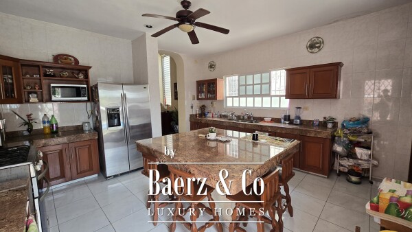 photo 23 Street 60 #375 x 43 y 41 centro 375