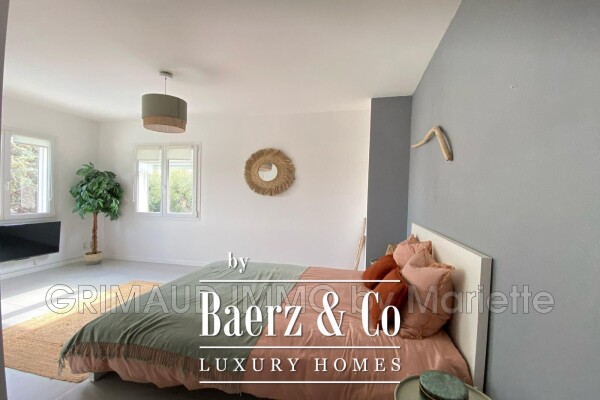 photo 15 South-facing villa with pool, close to the center of Sainte-