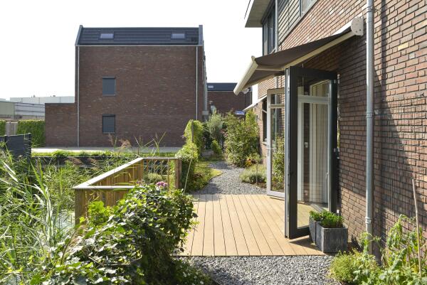 photo 23 Aan het Spoor 5